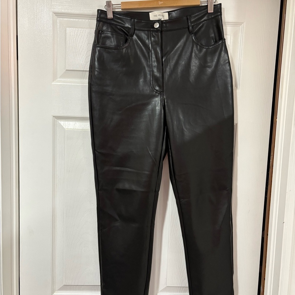 Wilfred High Rise Melina Slim Jeans